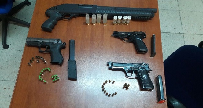 Polis düğünde silaha izin vermiyor