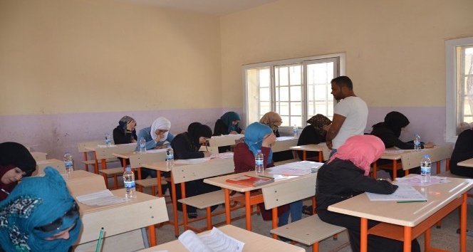 Harran Üniversitesi Suriye’de YÖS sınavı yaptı