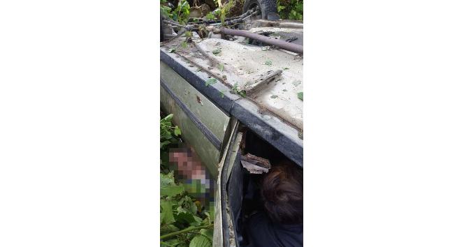 Giresun’da dereye yuvarlanan araçta sıkışan yaralı uzun uğraşlar sonucu çıkartılabildi