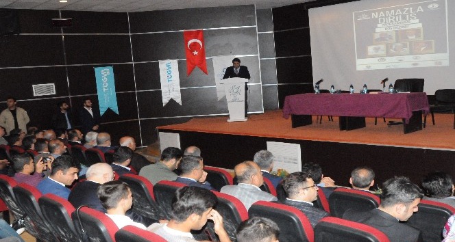 Cizre’de ‘Namazla Diriliş İkinci On Yıl’ programı düzenlendi