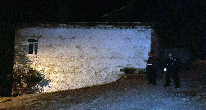 Karaman’da bir şahıs evinde ölü bulundu