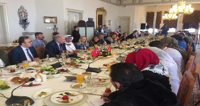 İBB Başkanı Mevlüt Uysal, 18 Arap ülkesinden gelen gazetecileri ağırladı