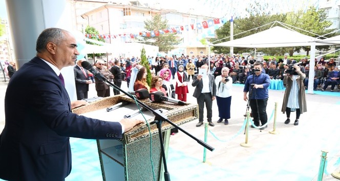 Bu kültür merkezi meslek sahibi yapacak