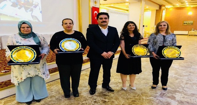 Mardin’de sağlık çalışanları için tören program düzenlendi