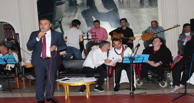Görele’de Engelliler Haftası’nda engellilerden oluşan koro konser verdi