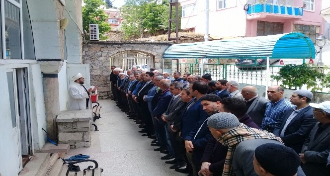 Çüngüş’te sela okunup Filistinliler için gıyabi cenaze namazı kılındı