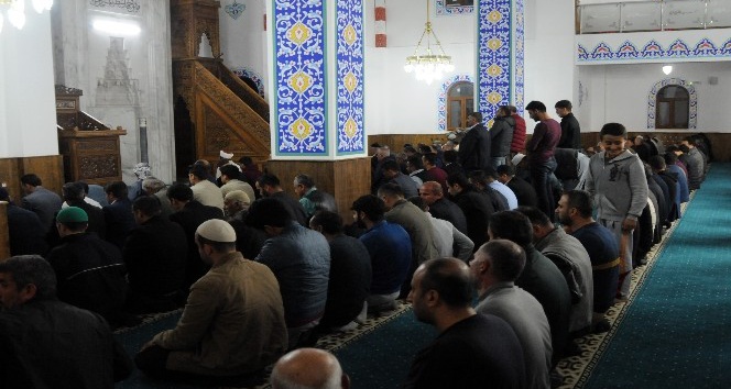 Şırnak’ta ilk teravih namazı kılındı