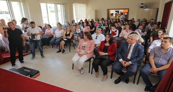 Sahnenin yıldızları bu kez özel çocuklar oldu