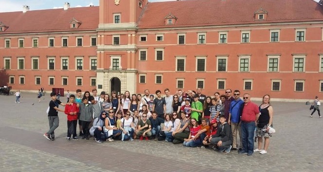 Öğrenciler Polonya’da Karakucak güreşinin tanıtımını yaptılar
