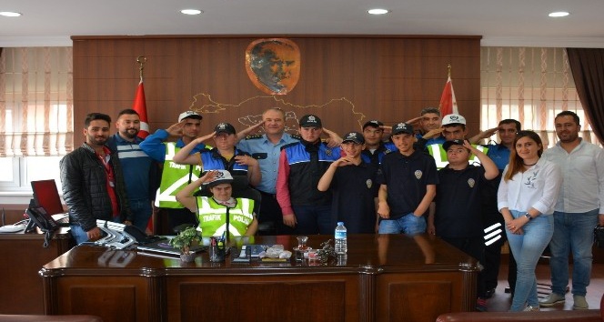 Yozgat’ta engelli öğrenciler 1 günlüğüne polis oldu
