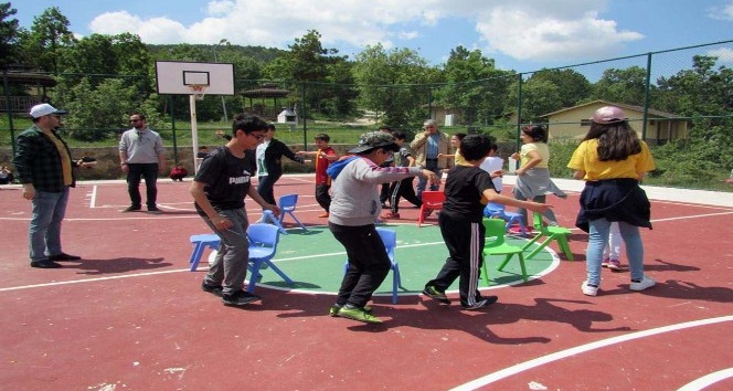 Yozgat Çözüm Koleji öğrencileri bahar şenliğinde buluştu