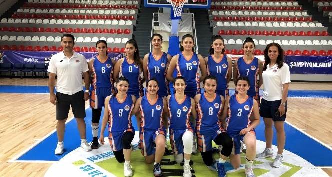 MEÜ Kadın Basketbol Takımı Türkiye 3.’sü oldu