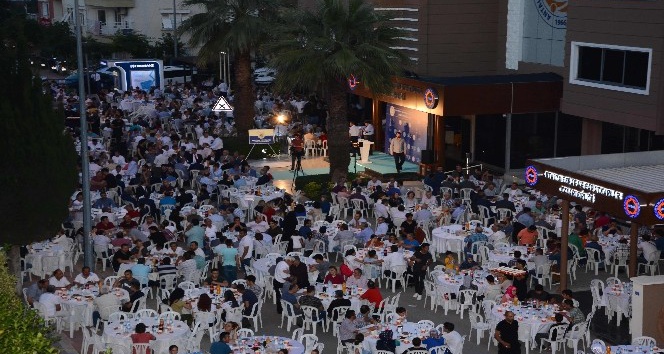 AESOB’dan bin 300 kişilik iftar