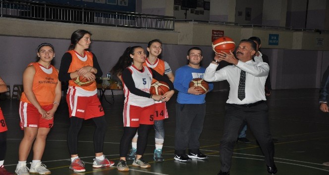 Toroslar’ın Kadın Basketbol Takımı, Türkiye şampiyonasında