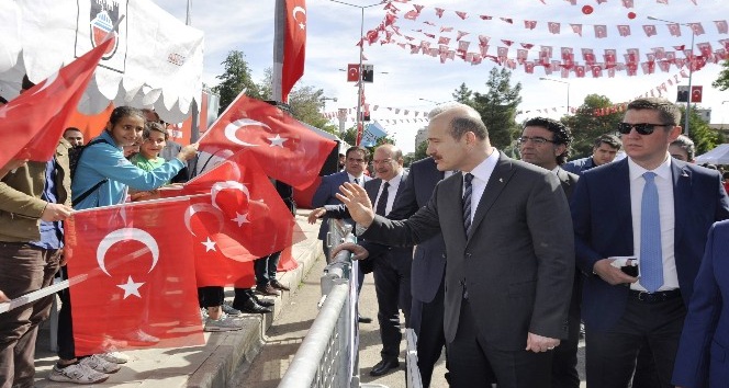 Bakan Soylu Diyarbakır’da 19 Mayıs kutlamalarına katıldı