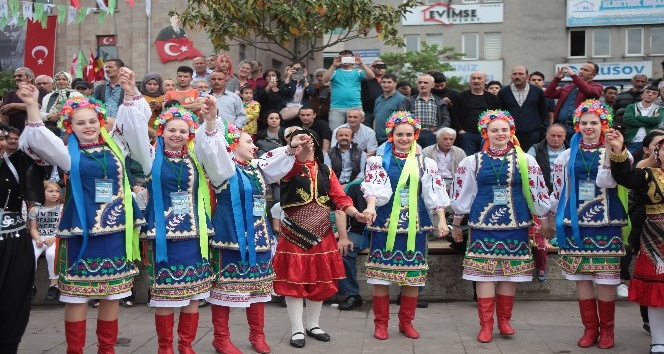 3 bin yıllık Uluslararası Aksu Festivali kortej eşliğinde başladı