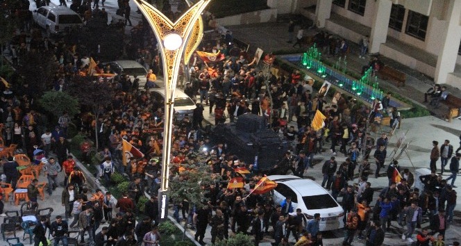 Hakkari’de Galatasaray coşkusu sokaklara taştı
