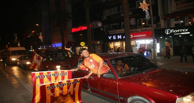 Denizli’de sevincin adı Galatasaray