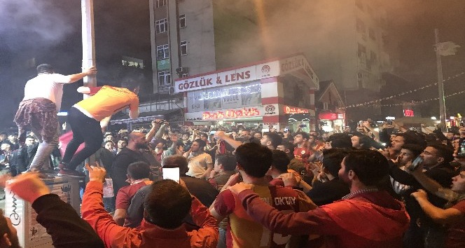 Galatasaraylı taraftarlar, Fatsa’da sokağa döküldü