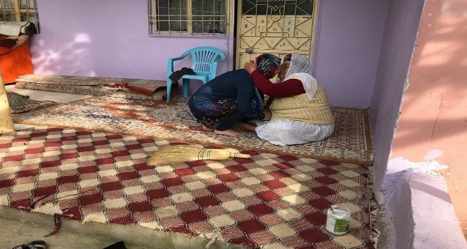 MHP Kadın Kolları her gün bir mahallede iftar veriyor