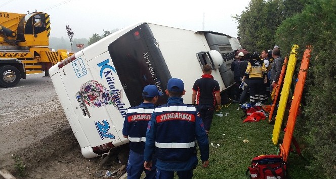 Kütahya’da otobüs devrildi: 1 ölü, 16 yaralı