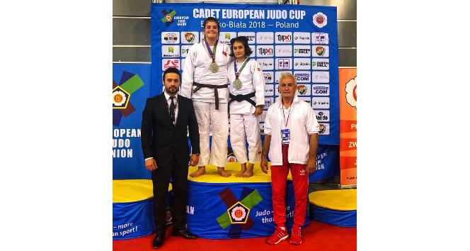 Salihlili judocu Polonya’dan gümüş madalya ile döndü
