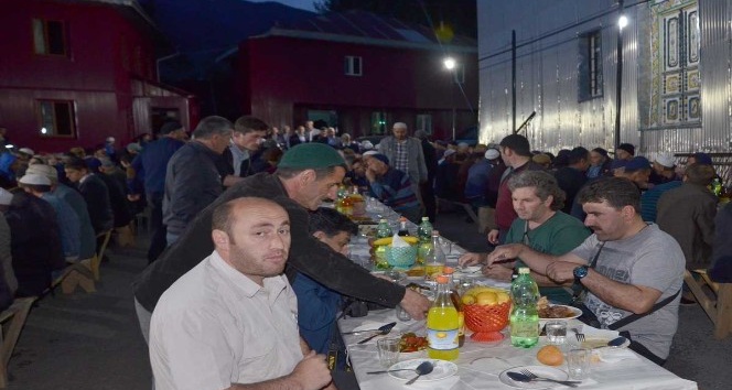 Gemlik Belediyesi’nden Gürcistan’da yaşayan Müslümanlara yardım