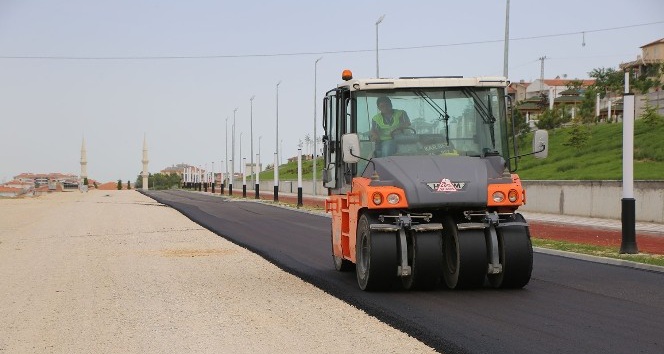 Karaman Belediyesi’nde asfalt çalışmaları sürüyor