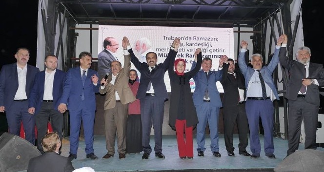 AK Parti Trabzon ekibi seçim çalışmalarına ilçe teşkilatlarıyla buluşmayla başladı