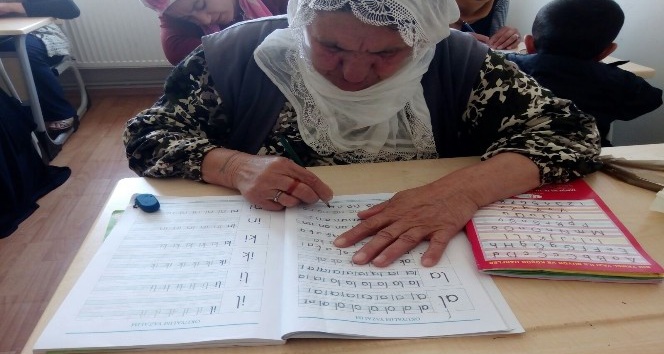 Mardin’de 7 bin 900 kişi okuma yazma öğreniyor