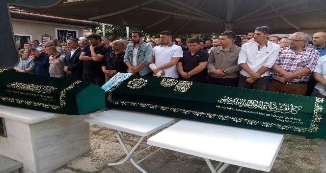 Ümraniye’de hastane önünde öldürülen çift son yolculuğuna uğurlandı