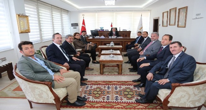 MHP adaylarından Vali ve Belediye Başkanı’na ziyaret