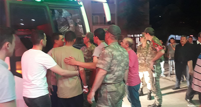 Amasya 15&#039;inci Piyade Tugayında askerler hastaneye kaldırıldı