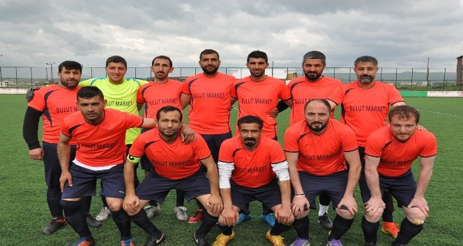 Kars’ta, “Kurumlar Arası Futbol Turnuvası” sona erdi