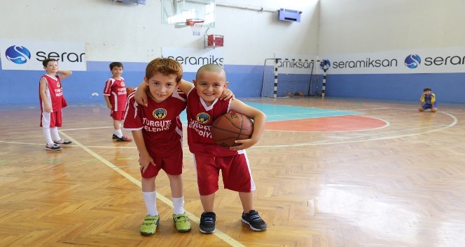 Turgutlu Belediyesinden yaz spor okulu