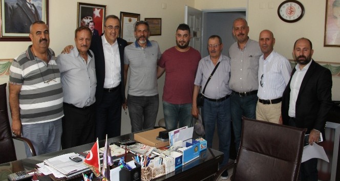 İYİ Partili Karaçoban berber ve kuaför esnafının sorunlarını dinledi
