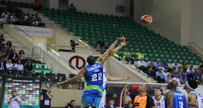 Tahincioğlu Basketbol Süper Ligi play-off: Eskişehir Basket: 98 - TOFAŞ: 99