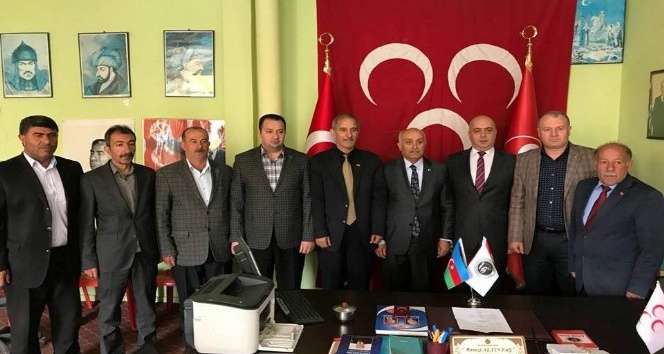 Başkan Gülbey, MHP Gevaş Başkanı Altıntaş’ı ziyaret etti