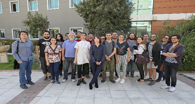 Ünlü yönetmen Yeşim Ustaoğlu, “Sinemamız ve diziler şiddeti özendiriyor”