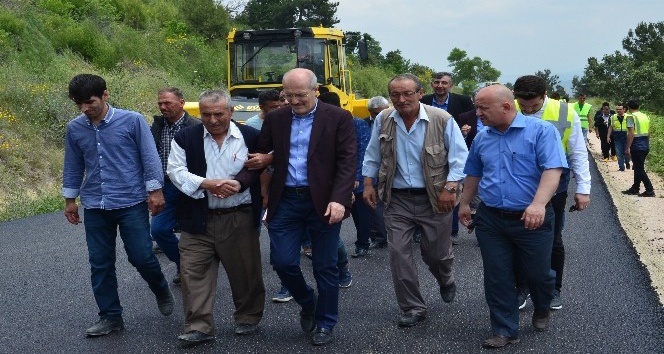 Başkan Kafaoğlu, asfalt yapım çalışmalarını inceledi