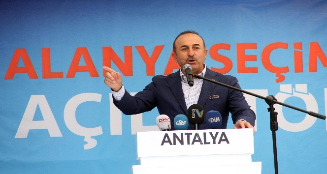 Bakan Çavuşoğlu:” Terör destekçisi CHP’ye miting yapma izni veriyor”