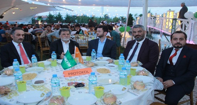 Eminevim&#039;den Konya&#039;da iftar yemeği programı