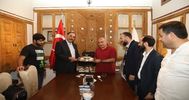 Pakistan Senatörü Mamood  Meslek Zenginleştirme Merkezini gezdi