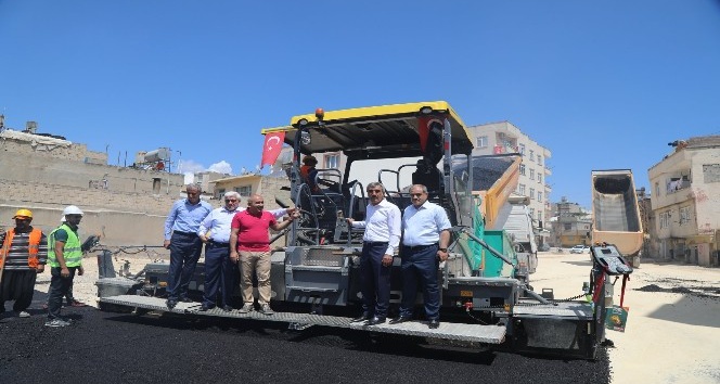 Dereboyu caddesi asfaltlanmaya başlandı