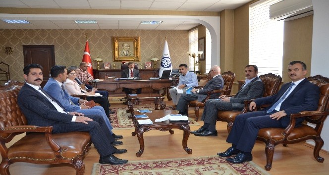 Erzincan Üniversitesinde “Kalite Güvence Sistemi ve Dış Paydaşlar” toplantısı