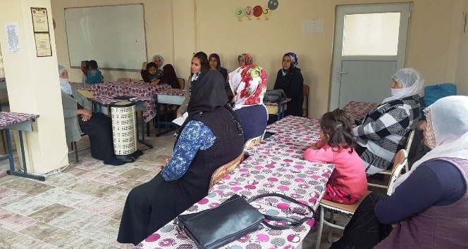 Tatvan’da kadınlara yönelik eğitim semineri