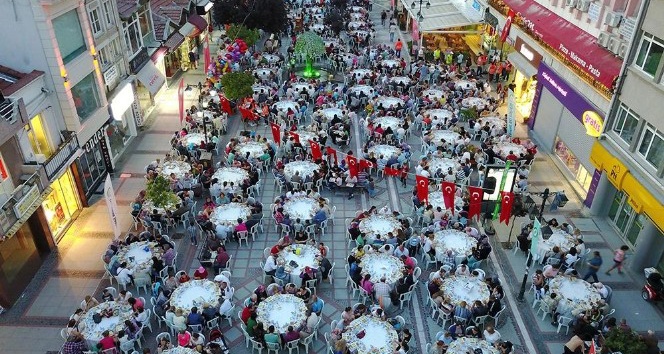 Edirne’de Kadir Gecesi dev iftar sofrası kurulacak