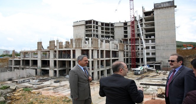 Yeni Bayburt Devlet Hastanesi inşaatı hızla devam ediyor