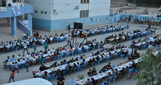 Cizre’de iftar programı