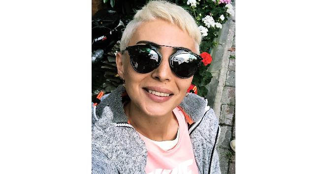 Almıla Hatun yeni imajıyla dikkat çekti